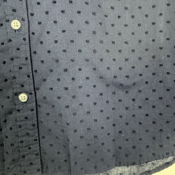 Gap Woman’s fitted boyfriend Button Up shirt Blue Textured Polka Dot Size Medium - Picture 2 of 6